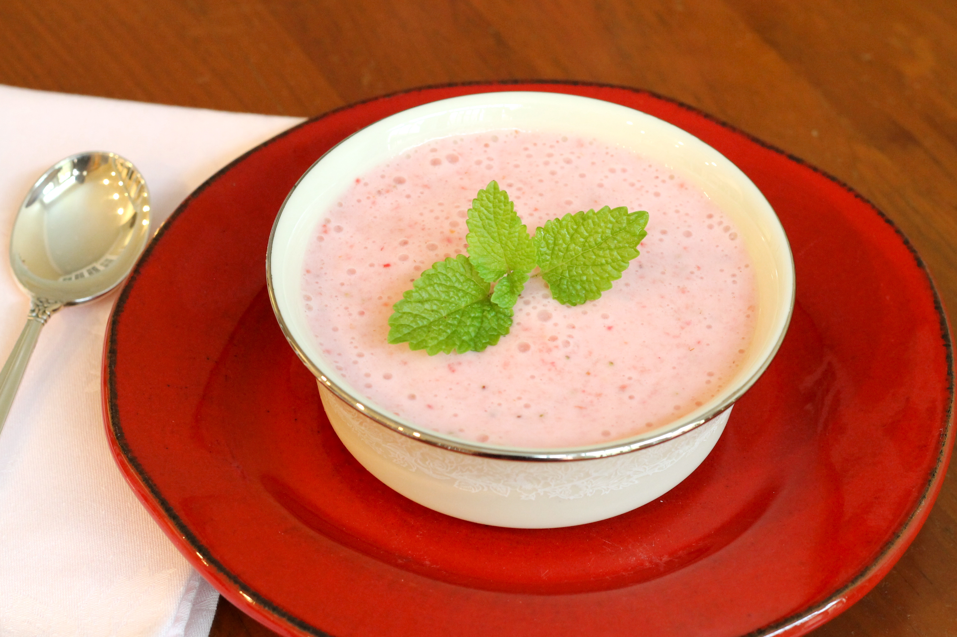 IMG 0825 - Low Cal and Low Fat Strawberry Soup