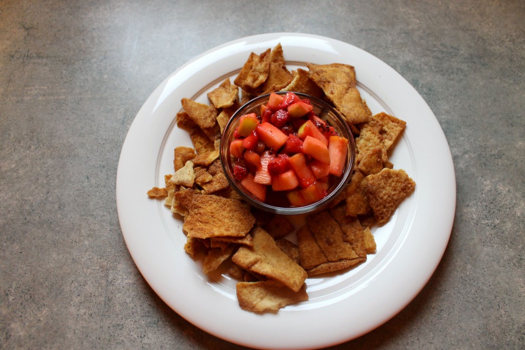Fruit salsa with chips 1024x682 - Fruit Salsa
