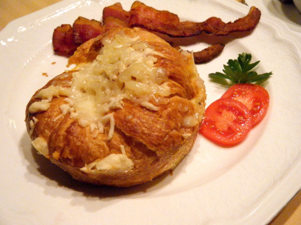 DSCF2386 1024x768 - Croissant Omelette Recipe