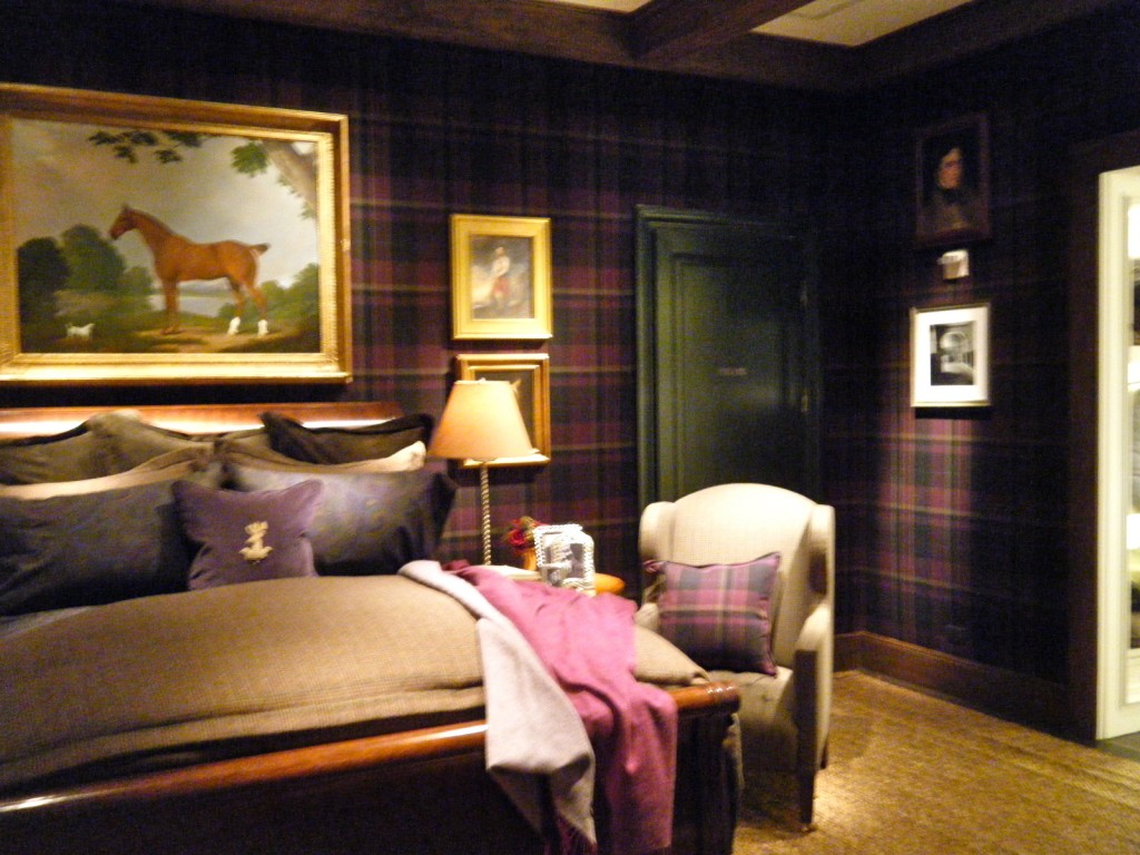 DSCF2480 1024x768 - See Ralph Lauren's Sitting Room and Bedroom