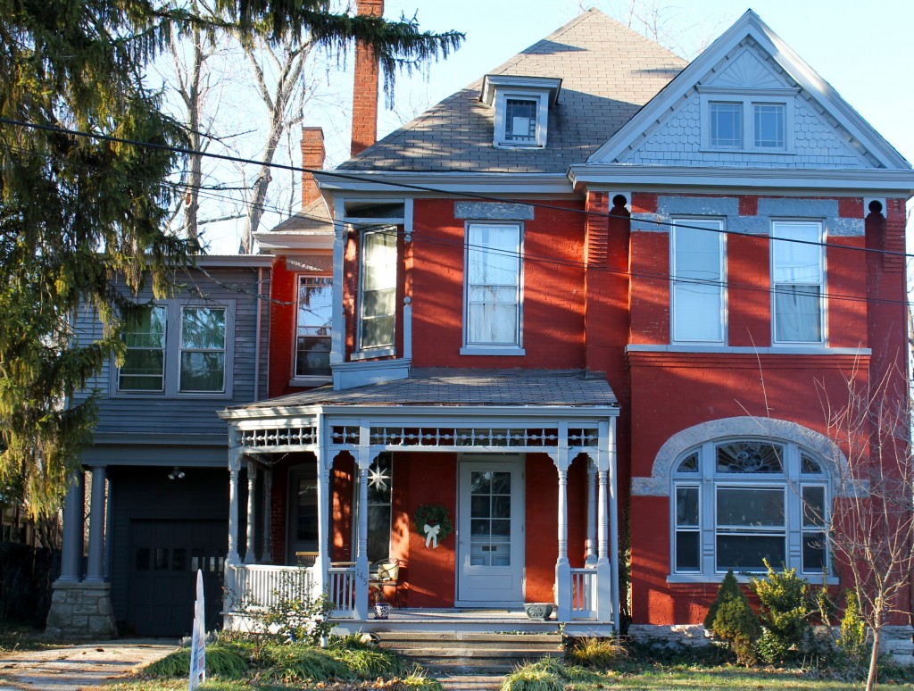 IMG 1647 1024x774 - Strolling in the Neighborhood