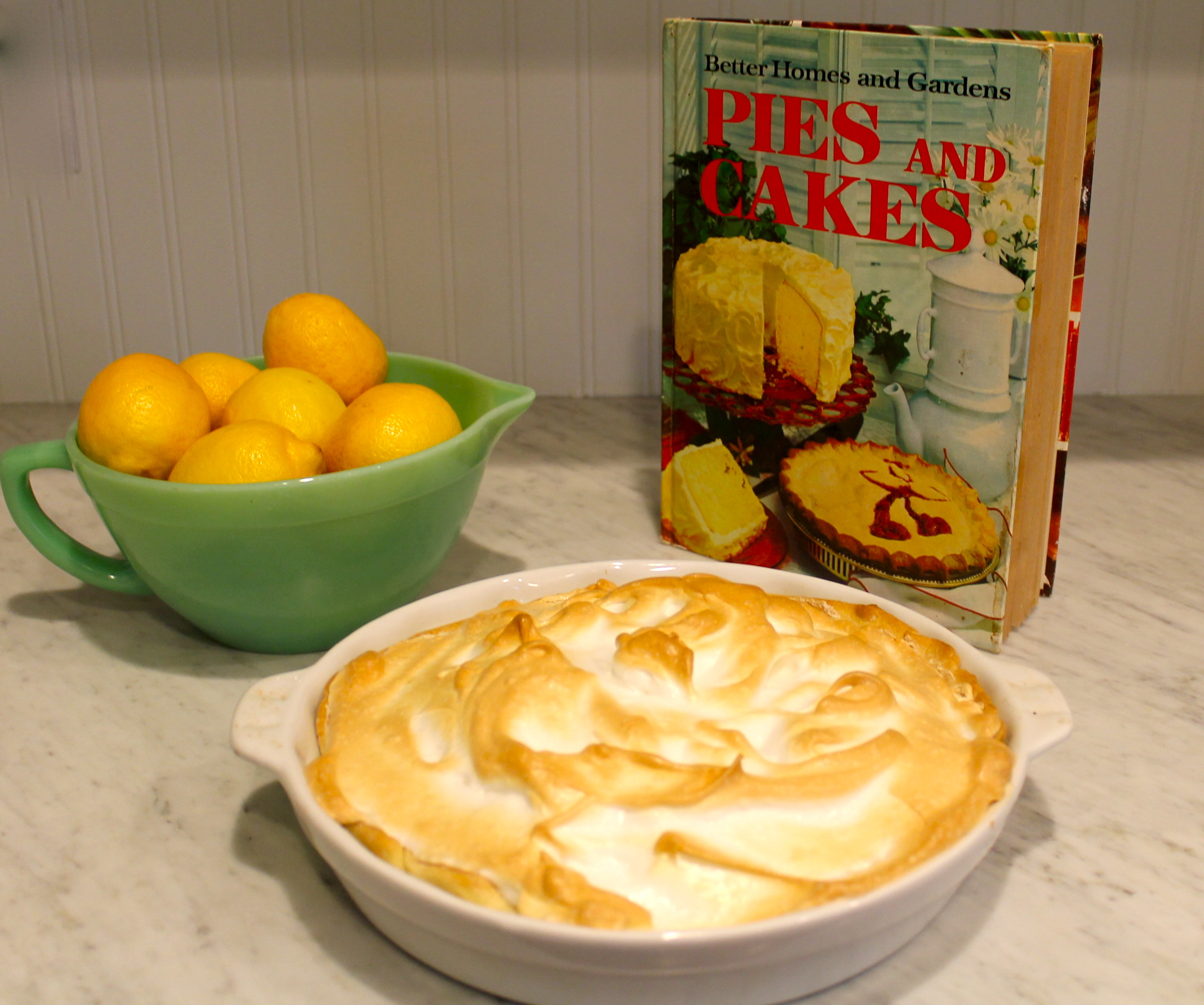 Lemon Meringue Pie - The 2 Seasons