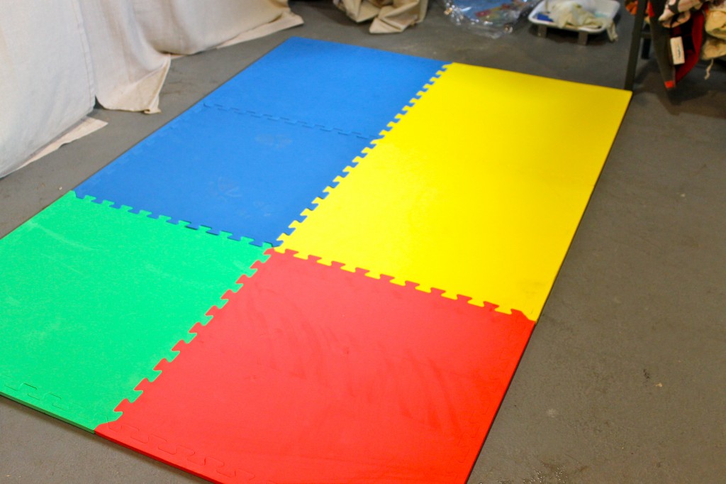 IMG 3649 1024x682 - Make This Rug From A Child's Play Mat
