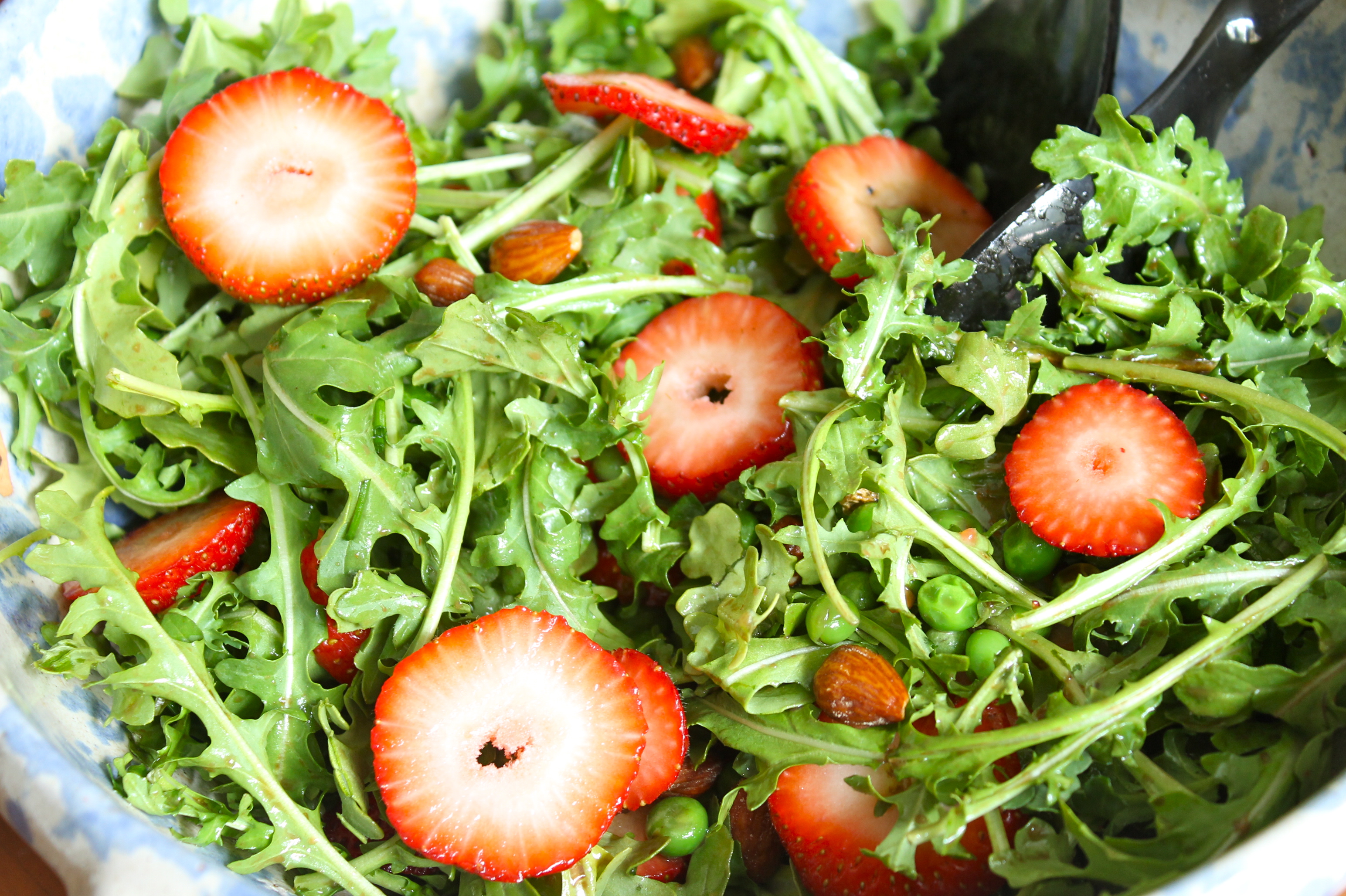 IMG 5902 - Paleo Strawberry/Almond/Pea Salad for Everyone