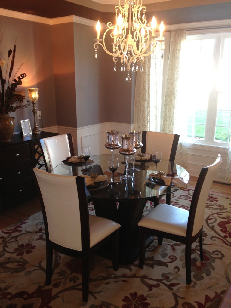 Dining room e1378729259952 768x1024 - Parade of Homes