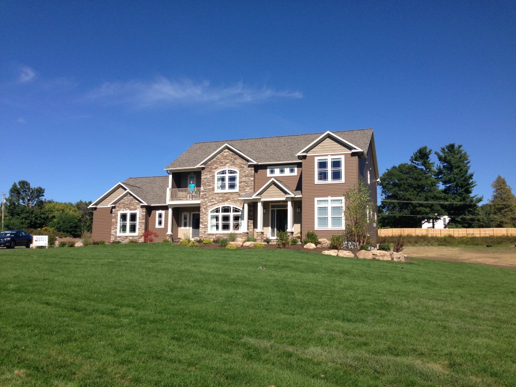 Exterior 1 1024x768 - Parade of Homes