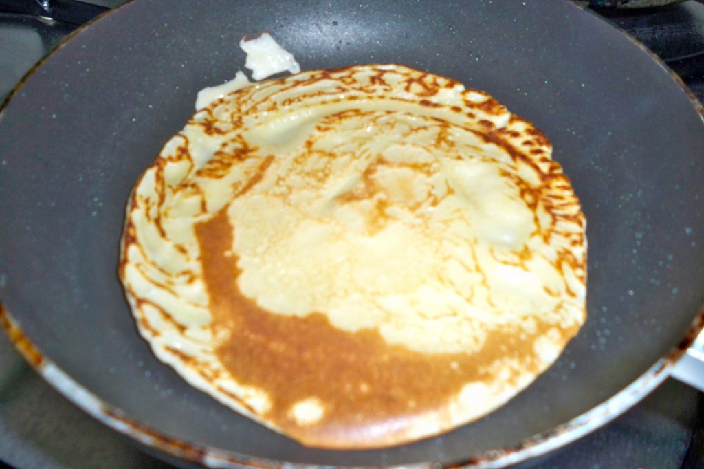 100 0699 1024x682 - How to Make Crepes
