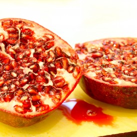IMG 6889 275x275 - Removing Those Stubborn Pomegranate Seeds