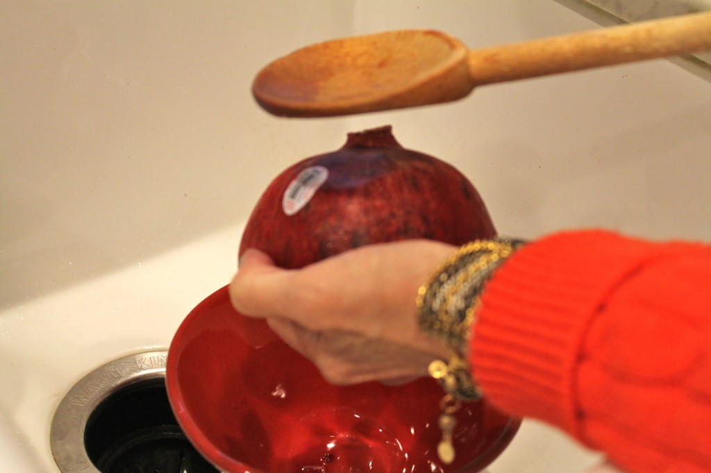 IMG 6894 1024x681 - How To Get Those Pomegranate Seeds