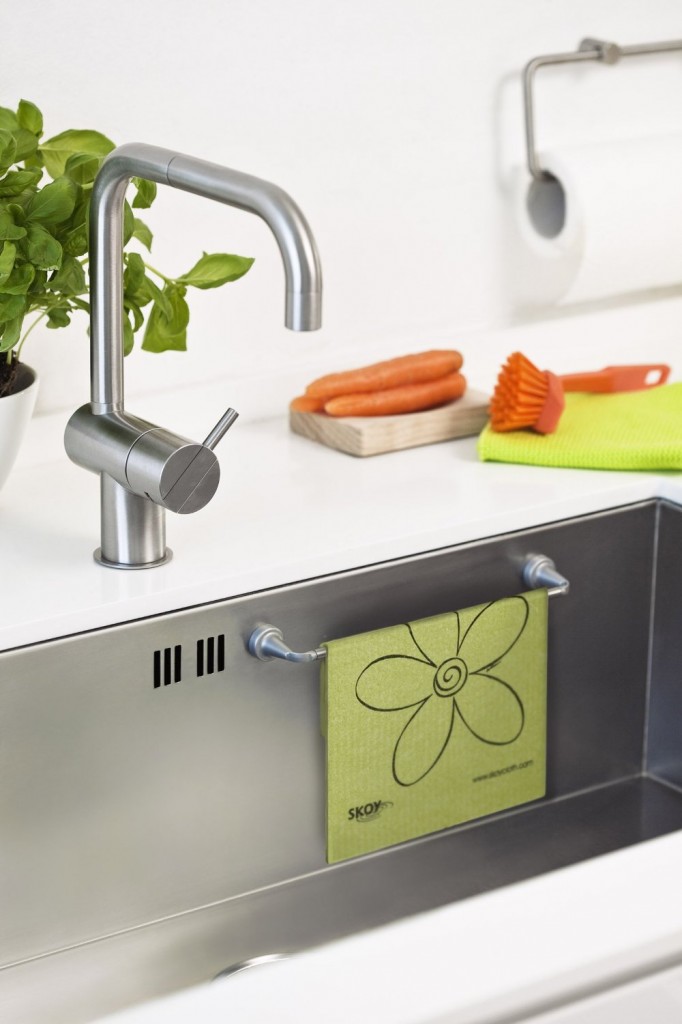 Sink Rail 682x1024 - A Kitchen Problem Solved