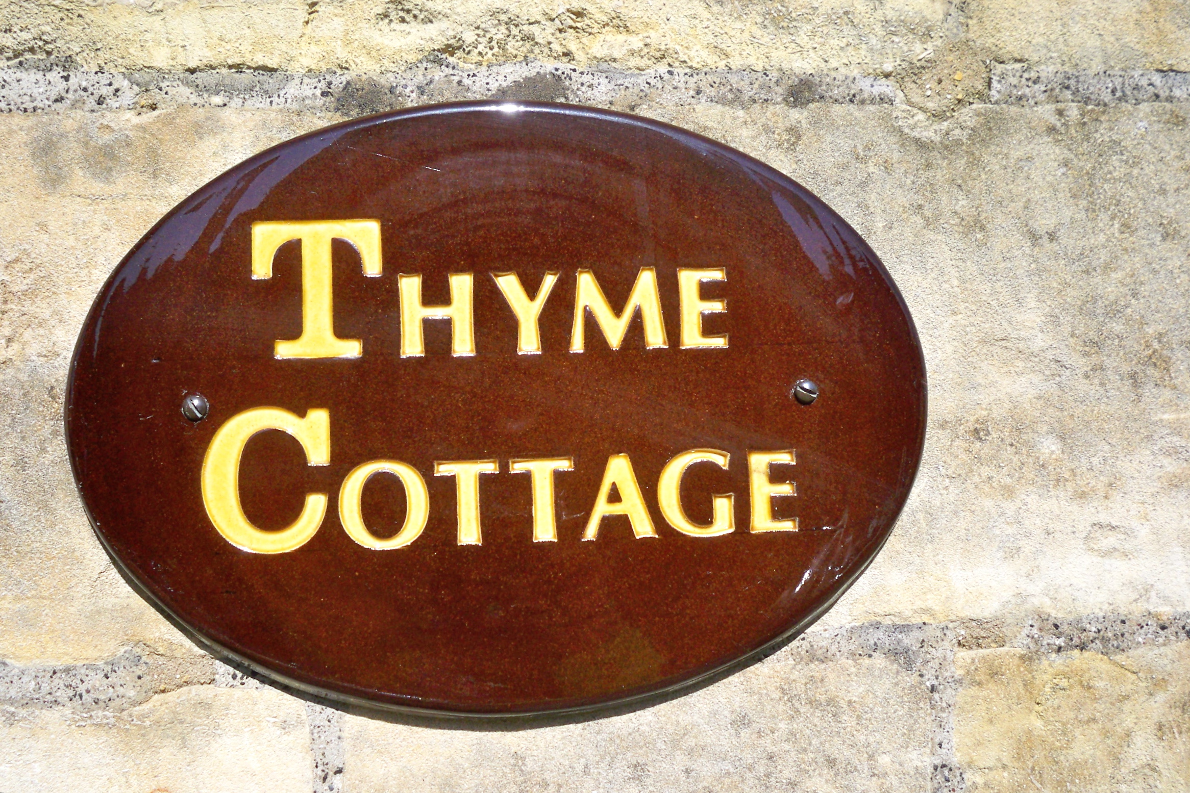 100 0815 - Strolling in the Neighborhood