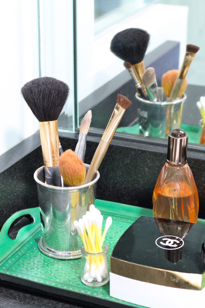 IMG 2226 682x1024 - How To Clean Make-up Brushes