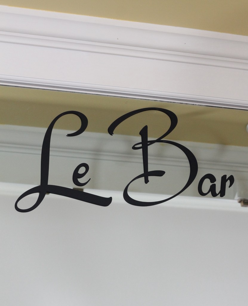 IMG 2415 831x1024 - Le Bar