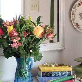 Spring in the foyer - The 2 Seasons