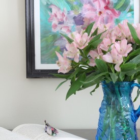 How to Fluff a Bedroom for Summer - The 2 Seasons
