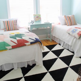 Jordan's guest room - The 2 Seasons