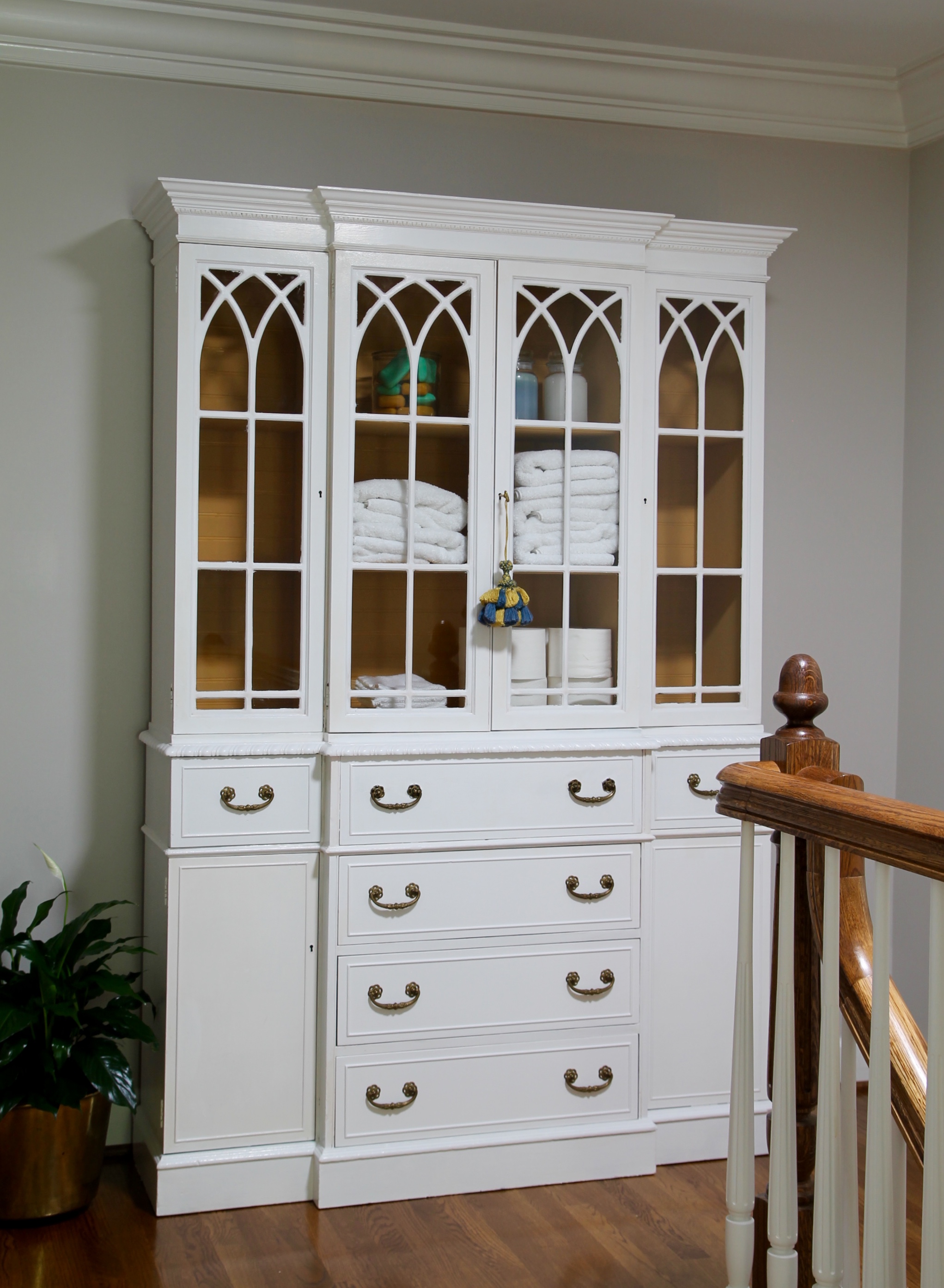 IMG 3019 - Converting a China Cabinet into a Linen Cabinet