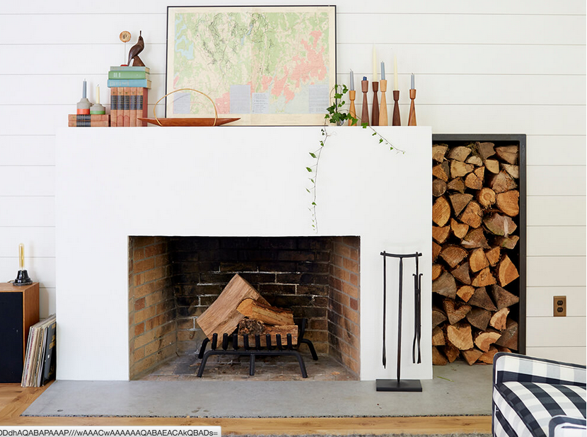 Decorating Around the Television Screen Shot 2016 08 30 at 5.01.46 PM - Decorating Around the Television