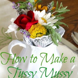 How to make a tussy mussy - The 2 Seasons
