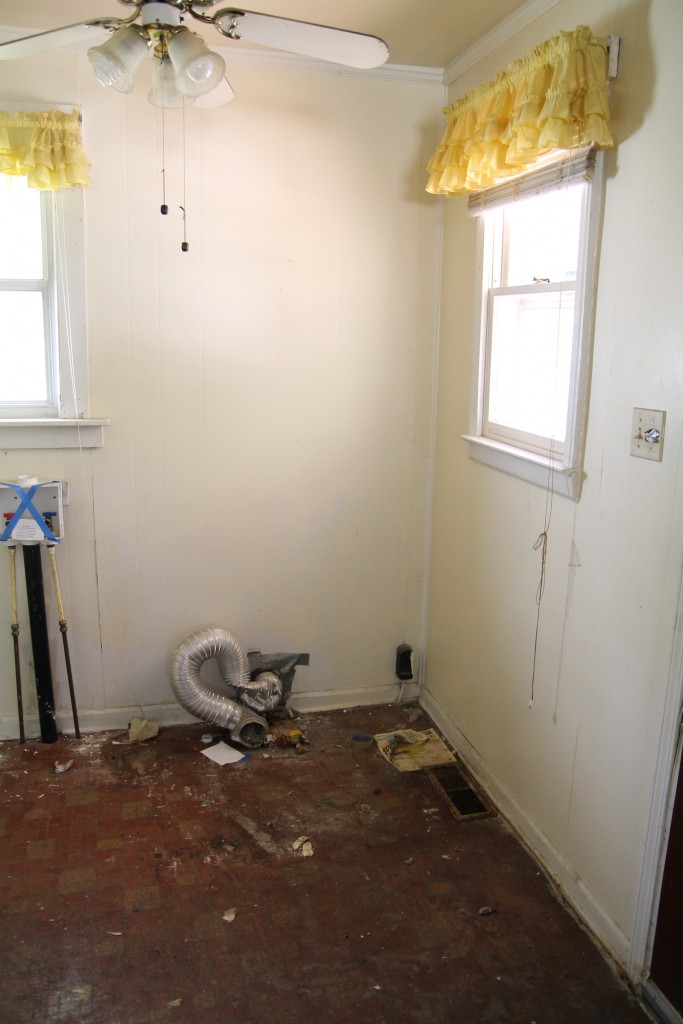 IMG 4816 e1507912162426 683x1024 - The Fixer Upper's Interior