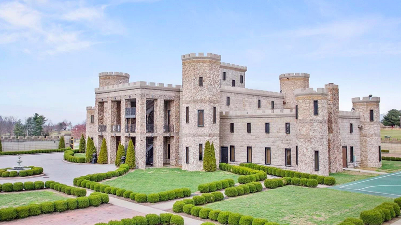 Here s A Recap Of Our Brunch At The Kentucky Castle 
